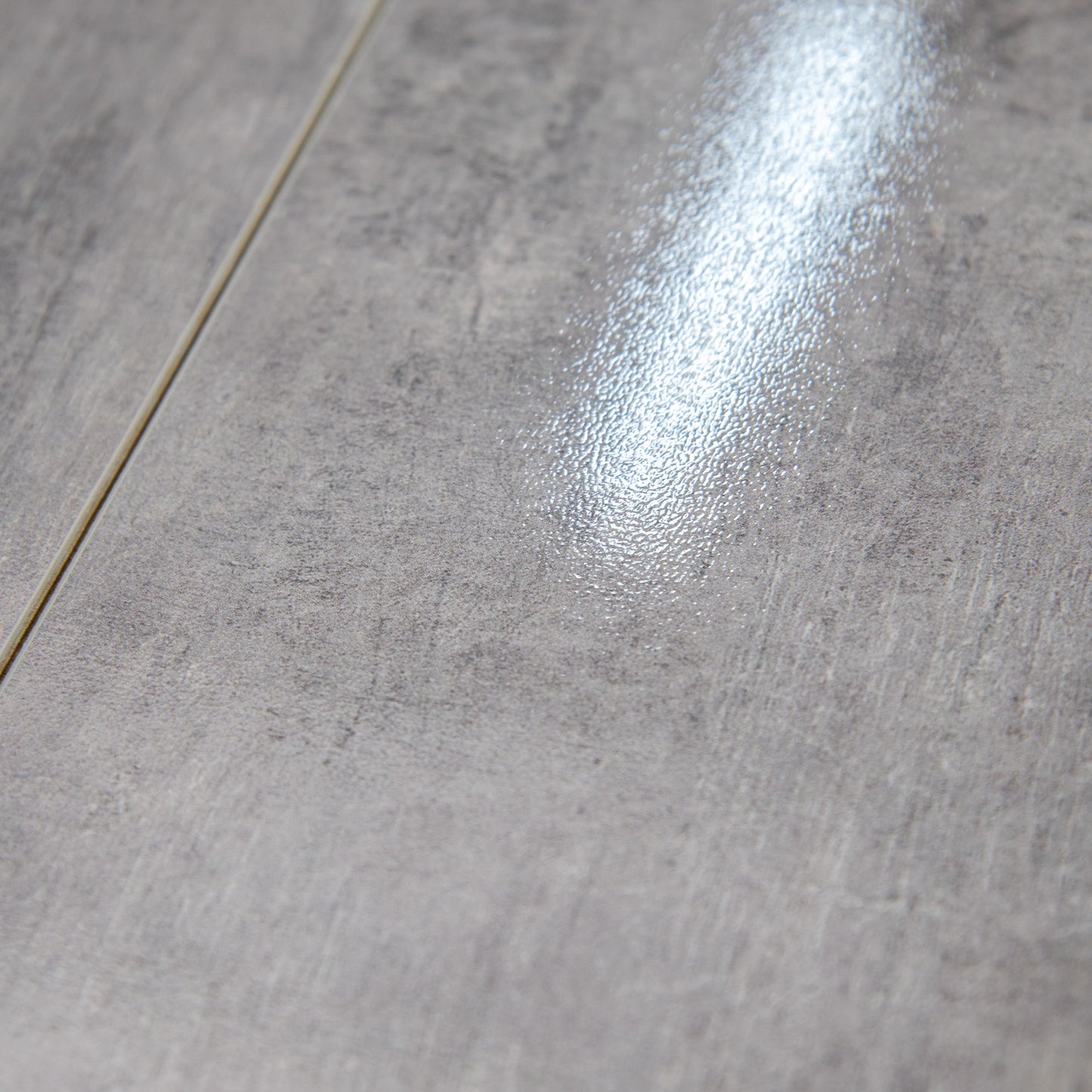 Arroyo Oak - Lustre 8mm High Gloss Laminate Flooring