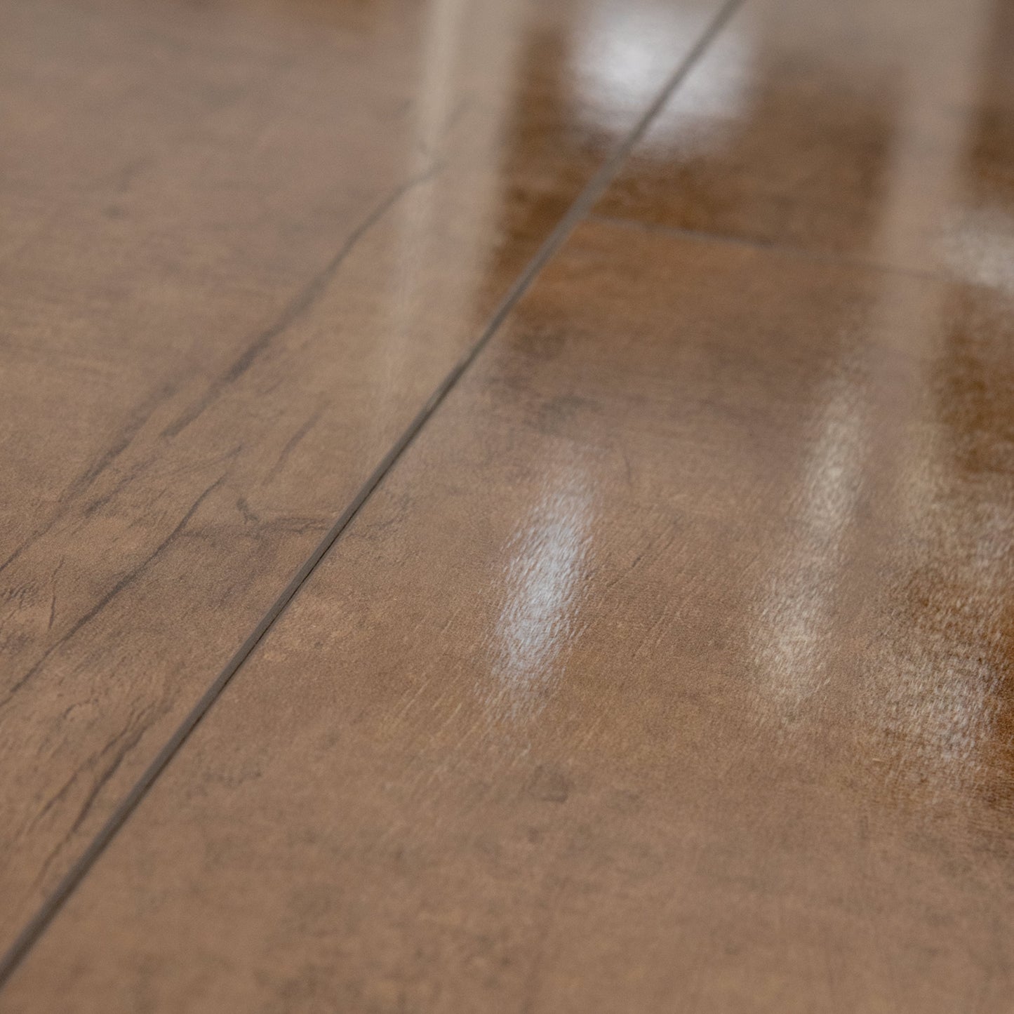 Lounge - Lustre 8mm High Gloss Laminate Flooring