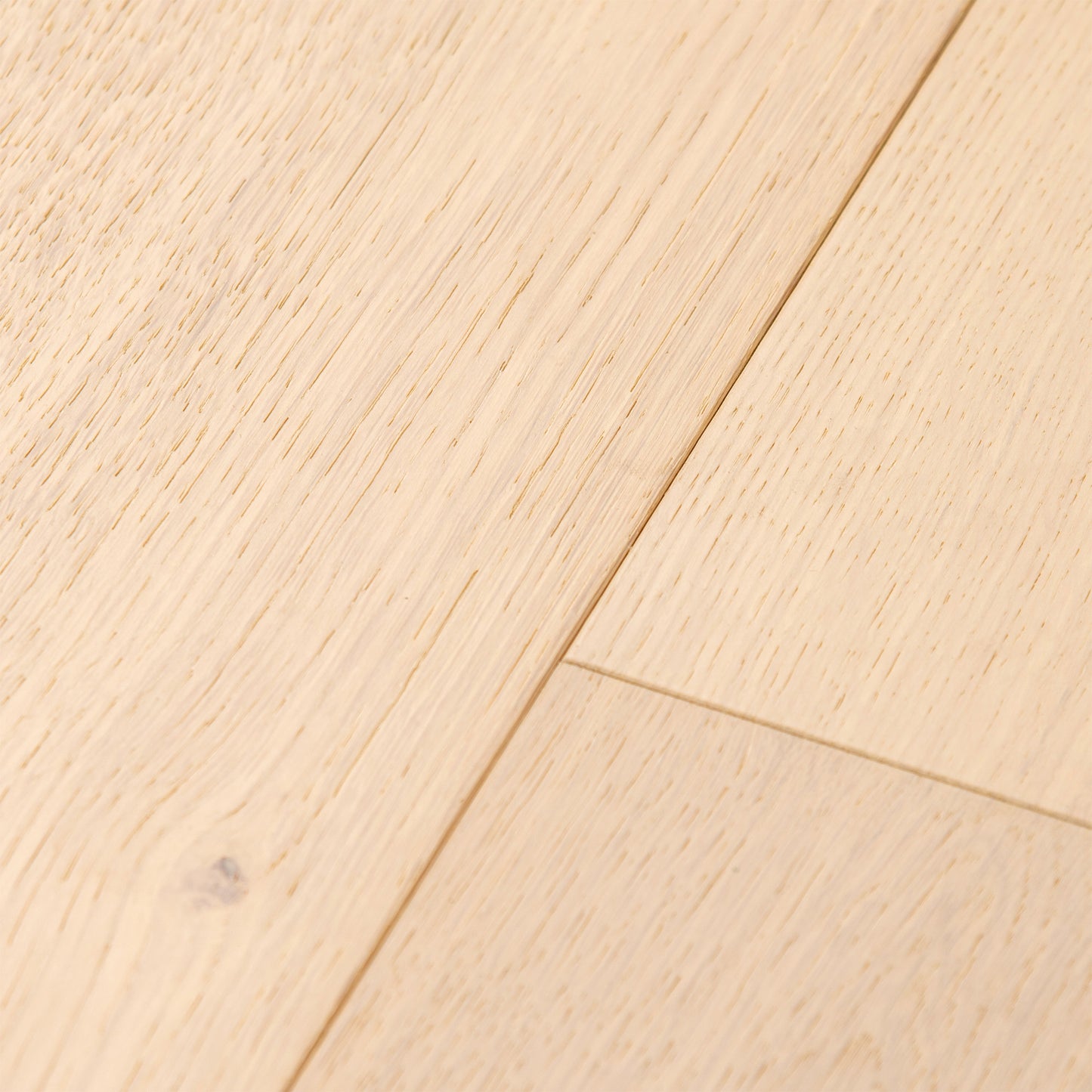 Brushed White Oak - 14mm UV Oiled Engineered Real Wood Flooring (124567)