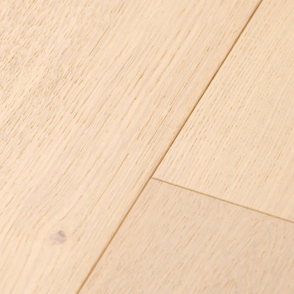 Brushed White Oak - 14mm UV Oiled Engineered Real Wood Flooring (124567)