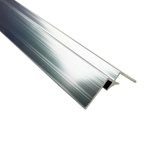 Wetwall Alloy Internal Corner Polished Silver 2440mm